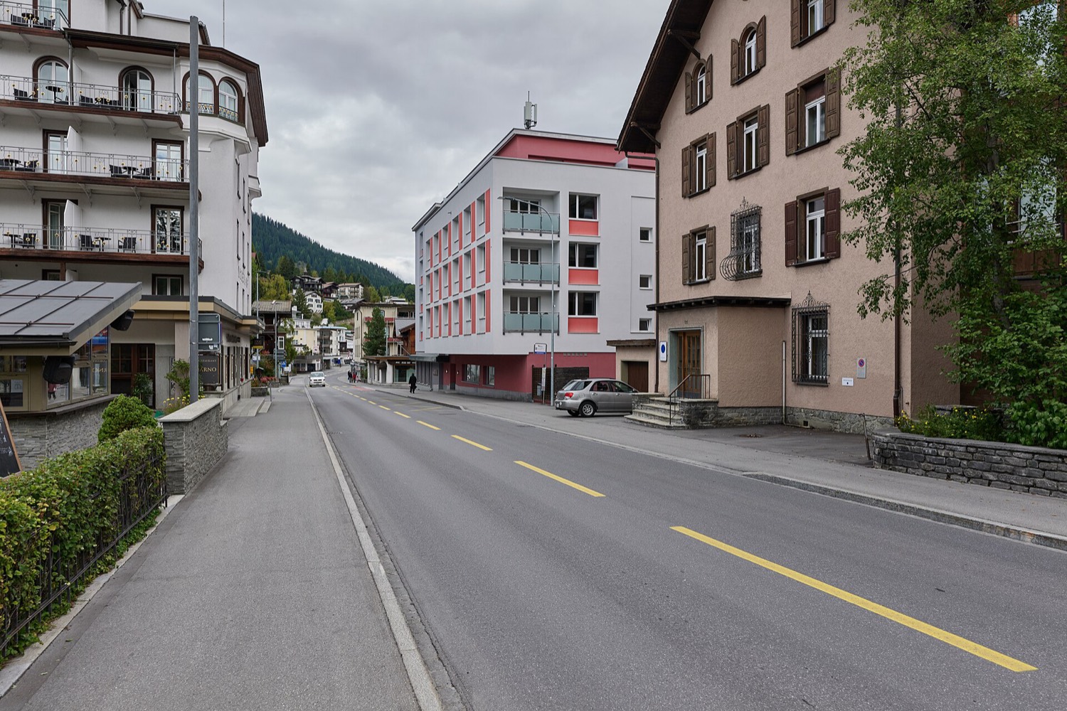 Promenade in Davos Platz — Standortumgebung, nicht das Hotelgebäude